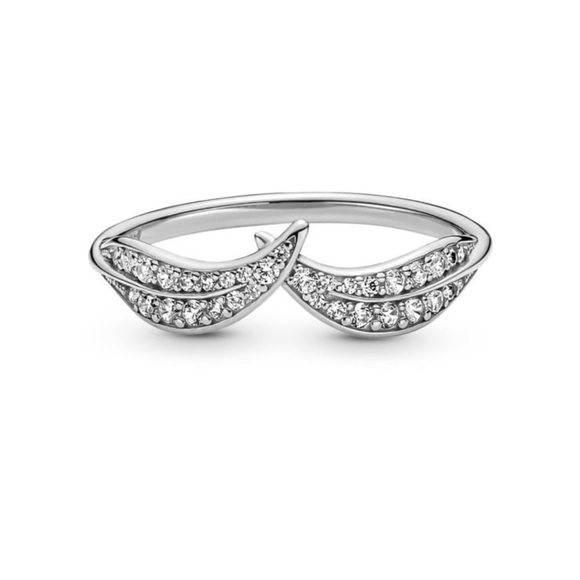 Pandora Sparkling Leaves Ring size 6 - Picture 2 of 10